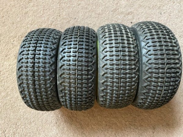 **NEW** J Concepts 1/8 Buggy Metrix - Super Soft