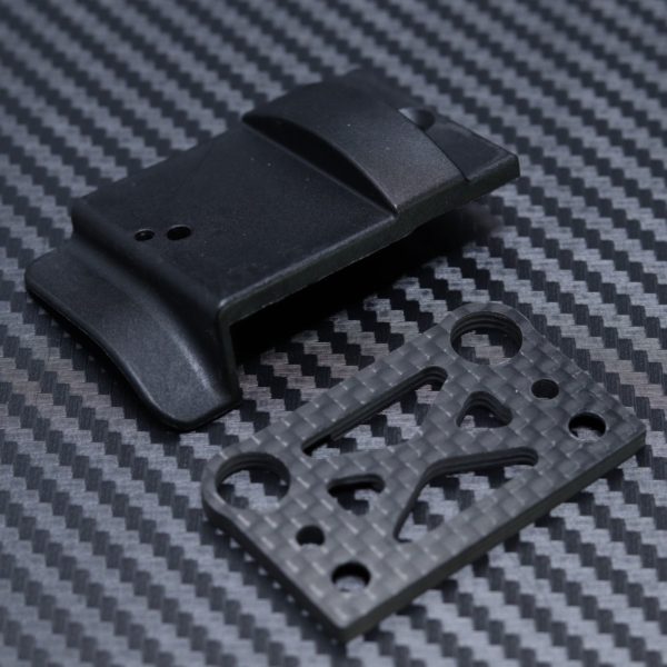MYB0110 Centre Diff Mount Plastic Cover and Carbon Fibre Plate for Mayako MX8