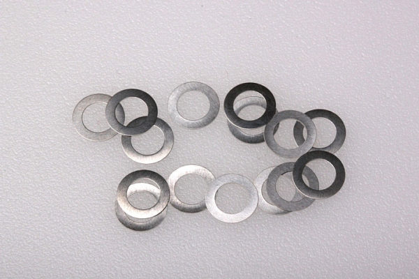 Shim - 5 x8 x0.2mm (15)