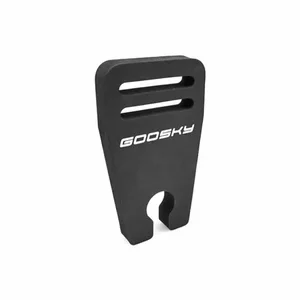 Foam blade holder