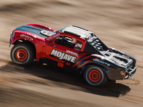 1/16 MOJAVE GROM MEGA 4X4 DT with Battery & Charger Red - Image 7
