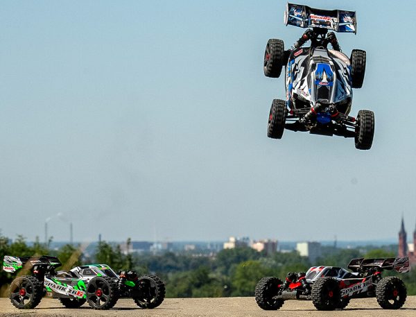 Corally Spark XB6 6S Brushless Basher Buggy RTR - Green - Image 5